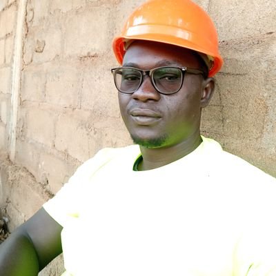 TraorSoryIbrah8's profile picture. je me mets automatiquement à la place d'autrui (la compassion)