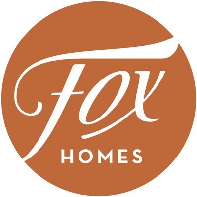 Finding your perfect location & creating your perfect home! Hosts of HGTV’s #StayOrSell | Let us help you #FoxYourSpace! 🏡🛠🦊