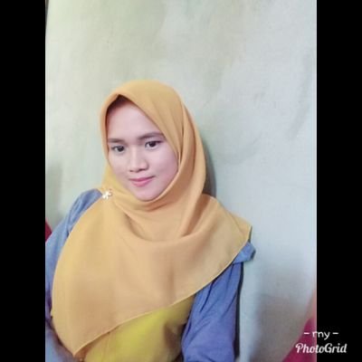 Reny973's profile picture. ig: reenny_h
fb:Renyharlinda