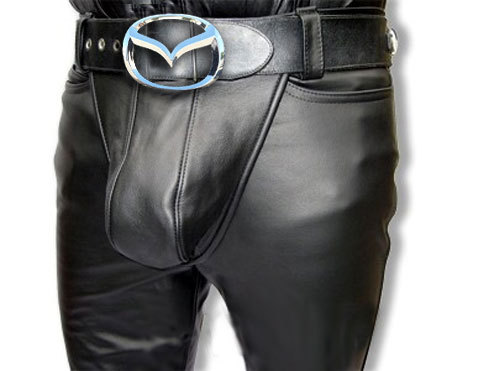 ZsadistsIt's profile picture. The 'IT' in Z's pants.