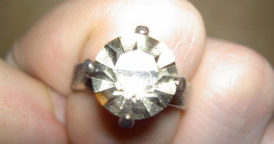 Jewelry Appraisal Services commentary and tips by a consumer, not a jeweler!