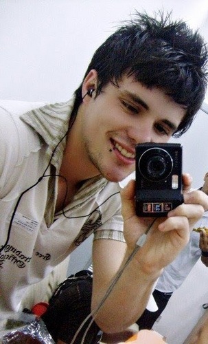 Eu Poderia estar matando me drogando roubando mais não, estou twittando !