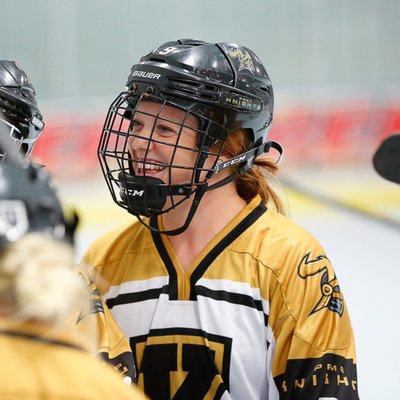 Annelies Bergmann To Become First Woman To Play In NAHL Junior Hockey Game  - FloHockey