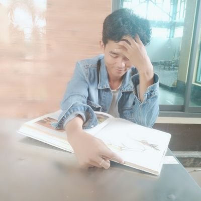 okhtunkyaw321's profile picture. chemistry teacher