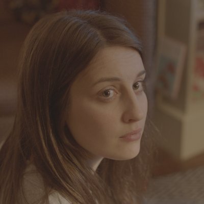 Official Twitter account for #shortfilm 'Alive' written by Vicky Wheeler. A love letter to #literature and its positive impact on #mentalhealth - #womeninfilm