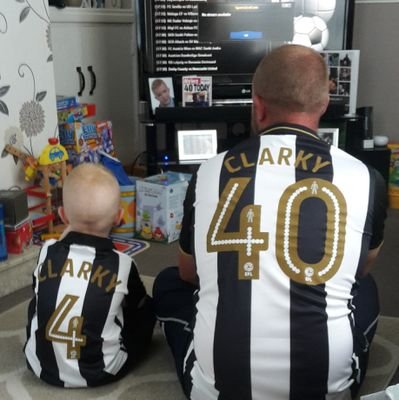 World class self employed bricklayer,builder of dreams and @warrenbarton2 hair twin ⚫⚪⚫⚪