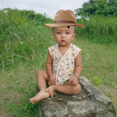 RAJU82877524's profile picture. RAJU