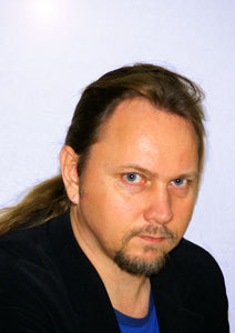 Zelfstandig Open Source Solution Architect. INTJ & Belbin Plant. Open technologie expert. Mijn tweets zijn ook zelfstandig en dikwijls opstandig. 👹