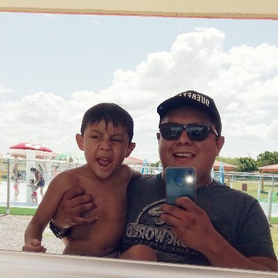 Erne_rmz's profile picture. Abogado/Queretano/Danzante