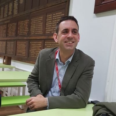 randomhitting's profile picture. Used to hit stuff with sticks, now waves one about. Husband of 1, father of 2. Director of Music @rafmusic.