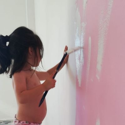 julillam's profile picture. 