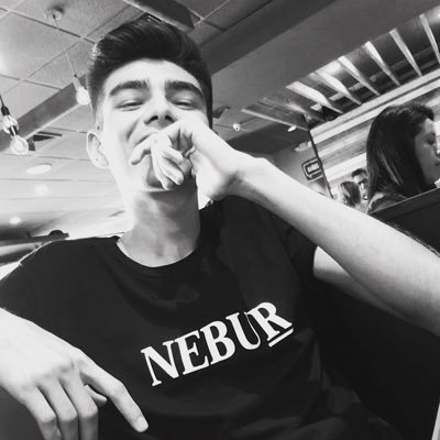 Ruben_Theo's profile picture. escribiendo...