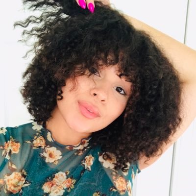 _hauteheaux's profile picture. so many people try to limit you to what you can be, 🖕🏼that, I'm me