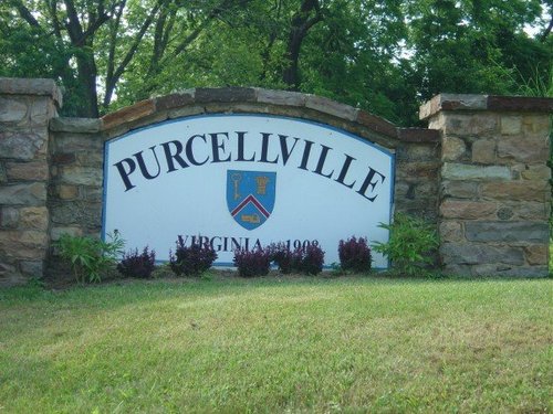 Keeping your finger on the Pulse of happenings in the great town of Purcellville, VA.