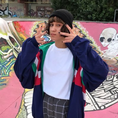 karmen_blahova's profile picture. my feed mostly concludes kpop retweets, it’s actually the only reason why I have a twitter account