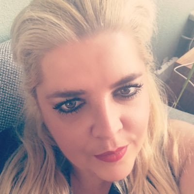 073Ilse's profile picture. Rosmalen - retail - dansen - carnaval - sushi - muziek - saxofoon - voetbal - 💙 Engelse bulldog Jake⭐️ - Sanitairwinkel