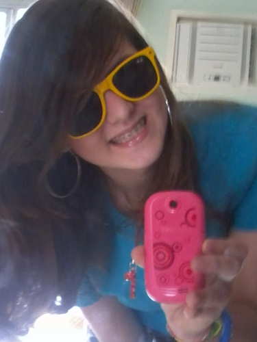 criisfontanna's profile picture. Tá vendo esse botão sedutor chamado FOLLOW ? ? Clika nele.. XD