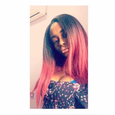Baaba_Queeny's profile picture. ig:gorgeousbabs/snap:sweetbaaba/I just ❤️ my cake ate🤪😍|@Thepinkgrapestore_