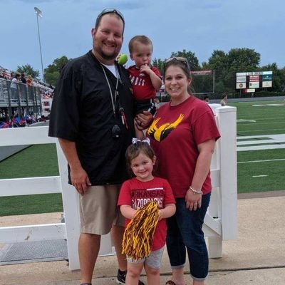 Love and serve God, Whitley, Sophia, and Brodie!! DL/OL coach, 9th grade DC, and Strength/Conditioning Coordinator at Lakeside! Practicing Servant Leadership!