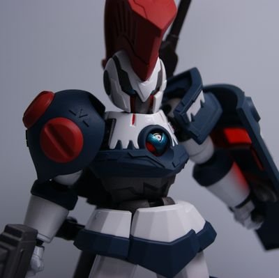 ロボット＆プラモデル好き!!
主にガンプラとLBX作ってます
よければ見てってくださいね~