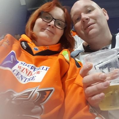 Ice hockey fan and love everything Sheffield steelers and GB