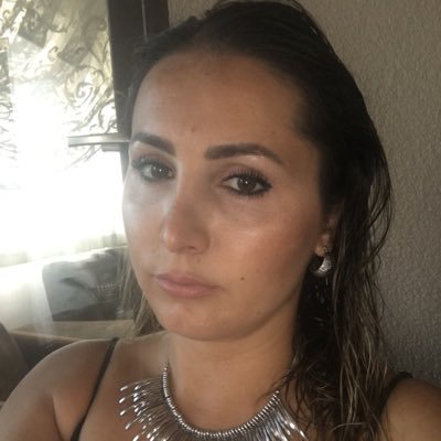 OzlemSevgel's profile picture. 