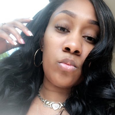 MzTrophyz's profile picture. You can find me somewhere between Goon 😬🙃 & Glitter ✨🤩