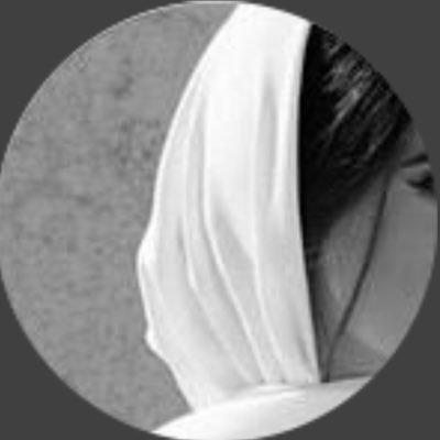 haj24x's profile picture. نتأمل السماء..كمُحاولة هروب من الأرض.