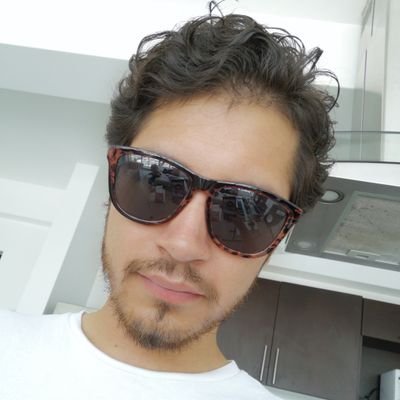 vikvga's profile picture. arborescences
