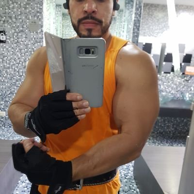 gym lover
posgrado
amo los carros