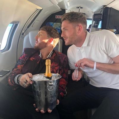 Liamjacko's profile picture. Private Jet Pilot. I have nothing to offer you, follow someone else.  #utb ⚽️