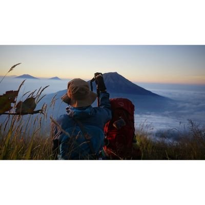 aruulll_'s profile picture. Aku mau mimpi tapi gak mau tidur.