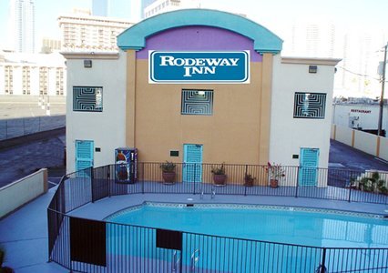 Rodeway Inn Convention Center
1/2 block off the Vegas Strip - 3 min walk to Convention Center
Free Wi-Fi, breakfast, pool
Meeting Space Avail & Pet-friendly