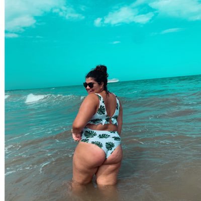 yudimarrero's profile picture. unbothered