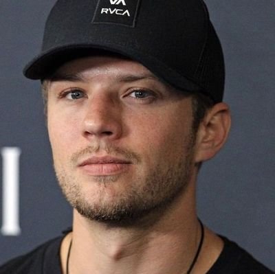 ryanphie's profile picture. 