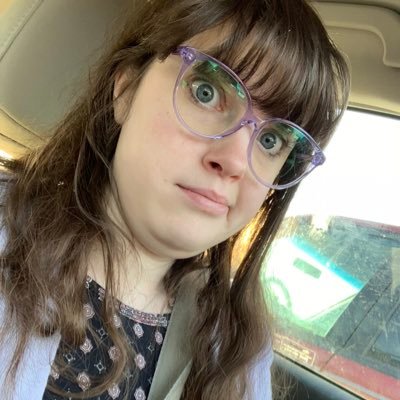 utilitybelts's profile picture. dogs, stickers, musicals, pressed flowers and books. she/her. infj. 30.