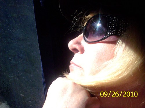 sil0987's profile picture. VIVO LA VIDA CON TODO...estoy dando cursos charla de astrología y grafología.....estoy en radio.....mi pasión.....gracias a todos......