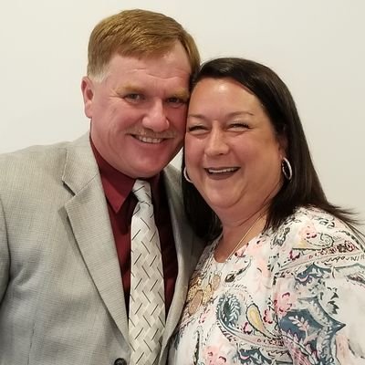 Wife of Ronnie, mom to Nathaniel, Jerrica, & Annika; retired ELA teacher; love God, family, friends, rock music, sports, chocolate & purple!!