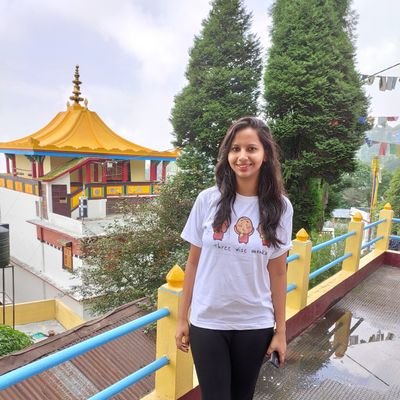 vallari_sri's profile picture. Throw kindness around like confetti.