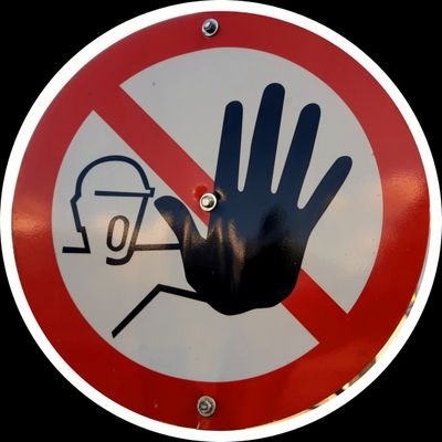 herr_monk's profile picture. Teacher ohne StarRallüren. 'Twitter muss geordnet sein!'

#hashtagfollower

private!

聽