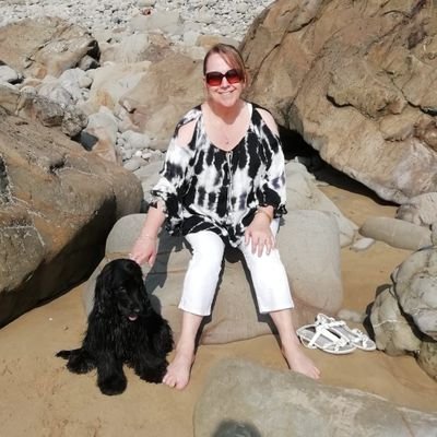 crabtina22's profile picture. 🌼😃🌼 Wife, Mum to 3 grown boys & Grannny to 4 🐸🐥🌼🎀 Luv films, books, nature, the sea, yellow & ketchup. Mostly funny, sometimes serious but always kind 🌻
