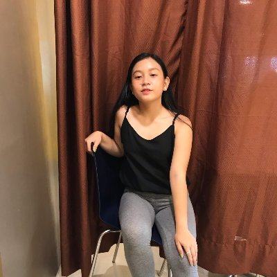 itsgarnetruth's profile picture. hshshs