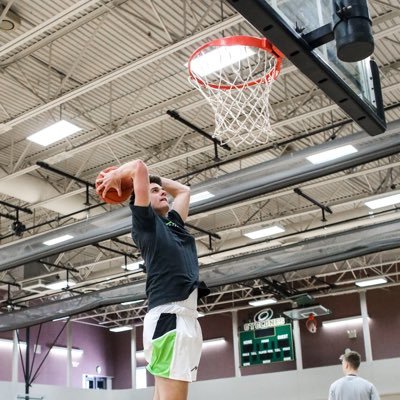 Tate Machacek Profile