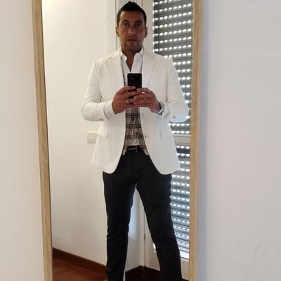 Shlomo73's profile picture. 