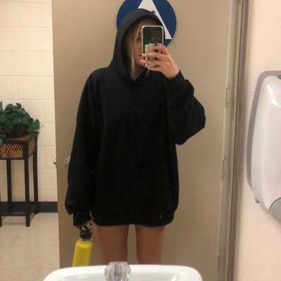 faithreimerr's profile picture. only here to look for humorous content