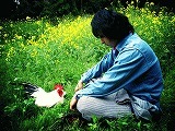 とりかいさんちのたまご、幸せの青いたまごを作っています。 ｢鳥飼｣という名字に運命を感じて(笑)おいしいたまごを作っています。他に米 マコモタケ等も生産しています。2025シャインマスカット狩りができるぶどう園【シャインの森】が営業開始いたしました！ 東京農業大学農学部農学科を卒業後、千葉県君津市で農業をしています。