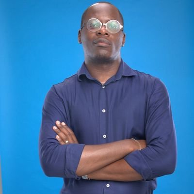 Pai da Lueji e da Luena, Presidente do Fortaleza FC, faixa azul de Jiu-Jitsu, amante de desporto, Pró Desporto, Jiu Jitsu Angola e Co-fundador da Bravuz