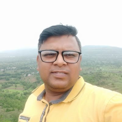 mayusutar's profile picture. it's CoMpLiCaTed