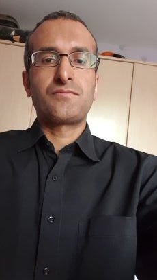 am moosa am very genuine caring loyal kind funny down to earth lots of love to give am single never married no kids