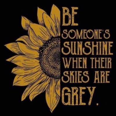 3rd grade teacher 🍎, wife, mom of Tyler and Zac, dogs and cat. Love comedy especially Impractical Jokers and The Office! ❤️ #teacher #clearthelist